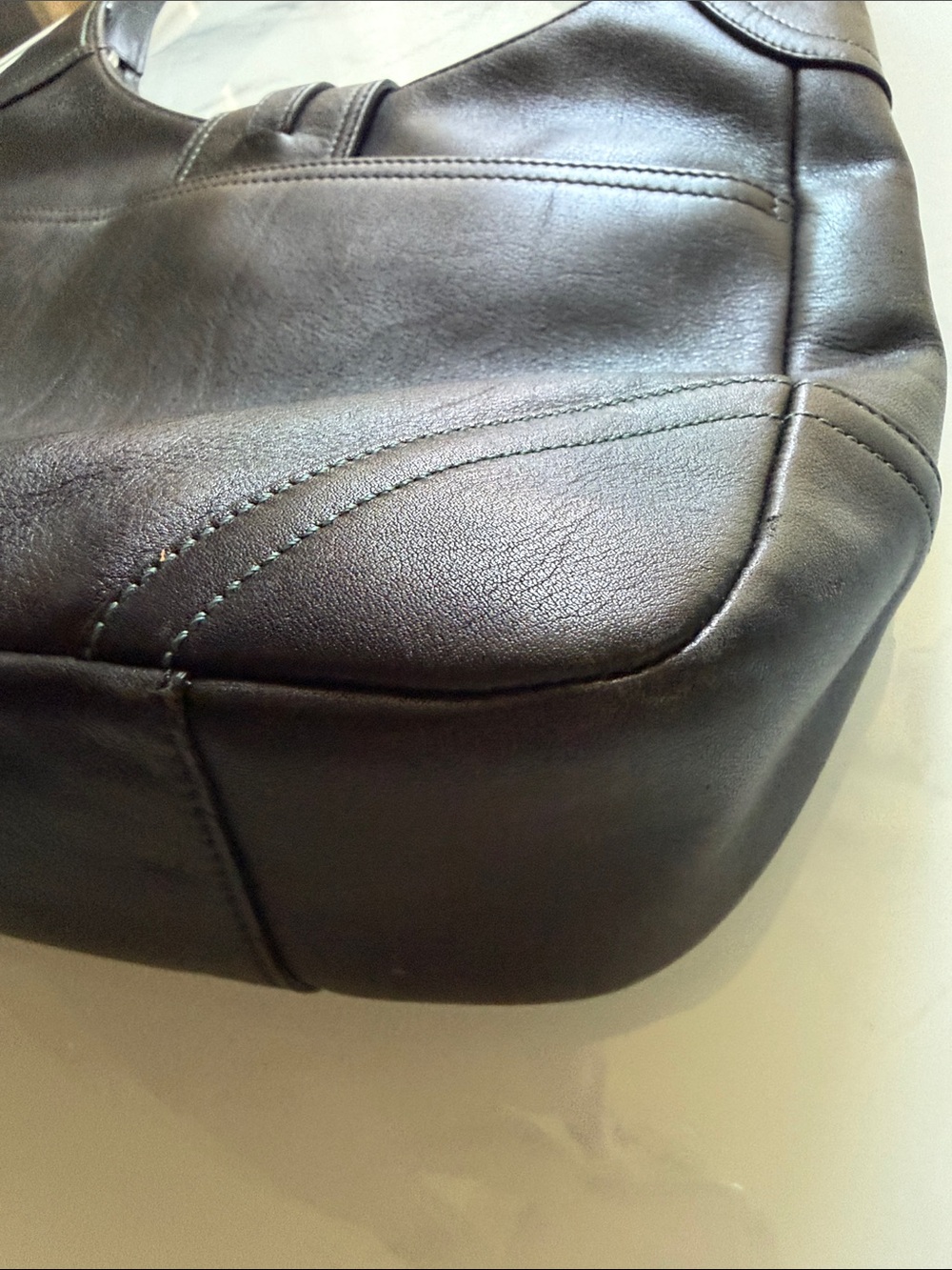Coach Black Leather Shoulder Bag with Brass Hardware 2005 Hamilton - Picture 4 of 9